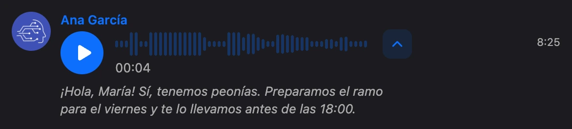 Un mensaje de voz con su transcripción debajo del reproductor; la flecha de la derecha contrae el texto